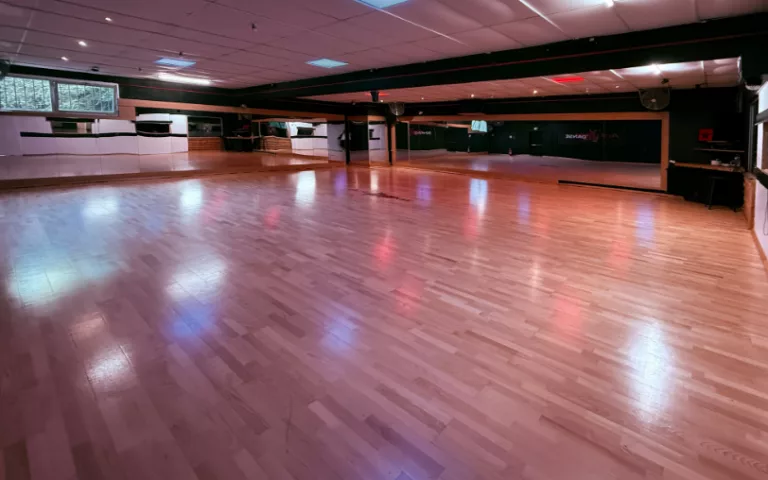 Salle-314m2